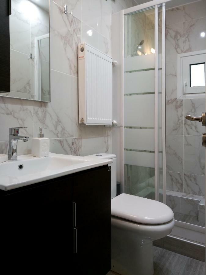 Kosmima Deluxe Apt. Солун Екстериор снимка