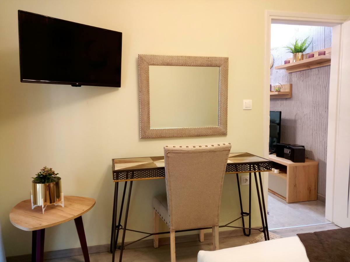 Kosmima Deluxe Apt. Солун Екстериор снимка